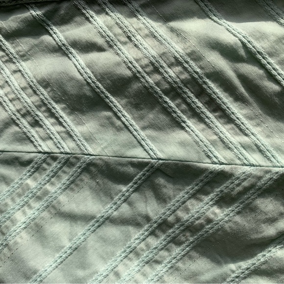 Arden B. Button Down - Picture 9 of 14